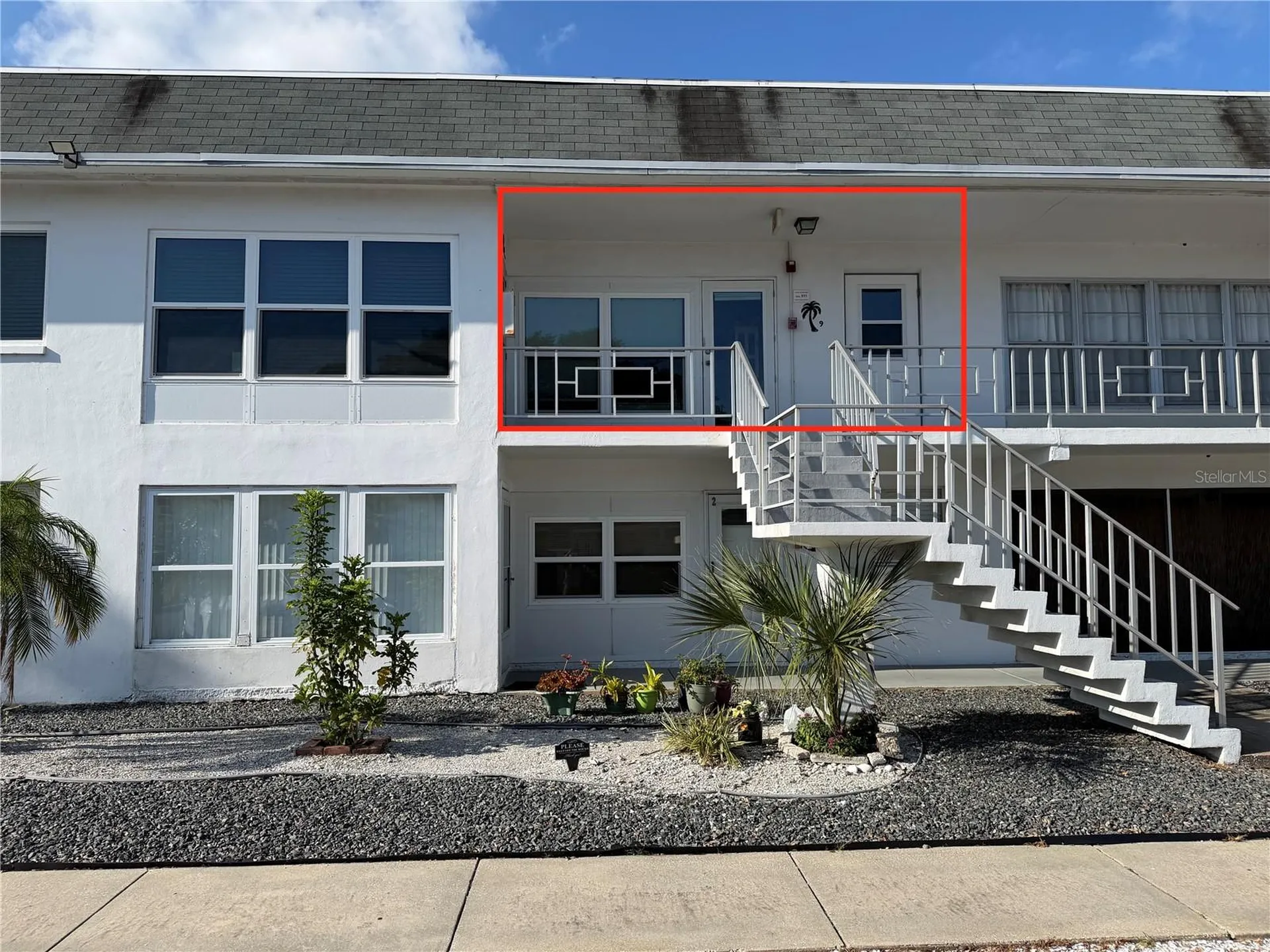 1221 Drew Street Clearwater FL 33755