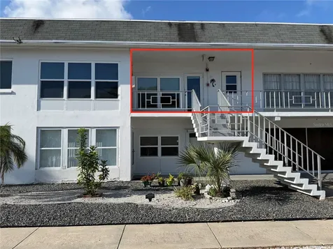 1221 Drew Street Clearwater FL 33755