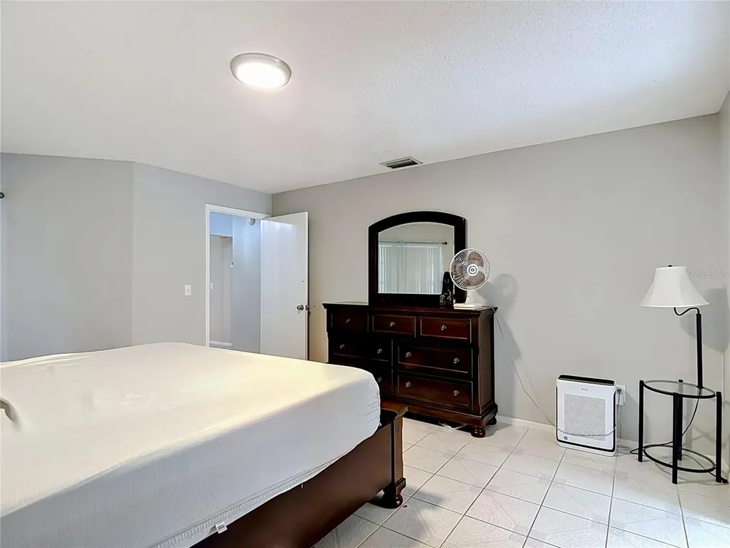 7110 Hollowell Drive Tampa FL 33634