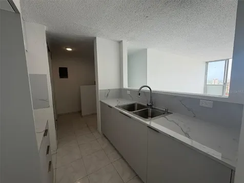 1 Cll Almonte San Juan PR 00926