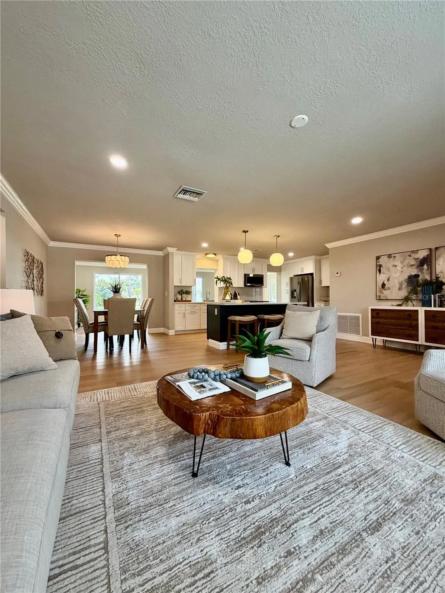9608 41st Street N Pinellas Park FL 33782