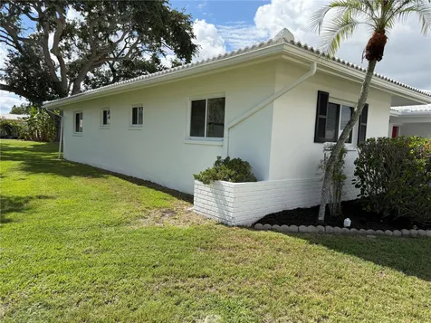 9608 41st Street N Pinellas Park FL 33782