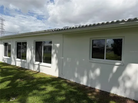 9608 41st Street N Pinellas Park FL 33782