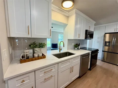 9608 41st Street N Pinellas Park FL 33782