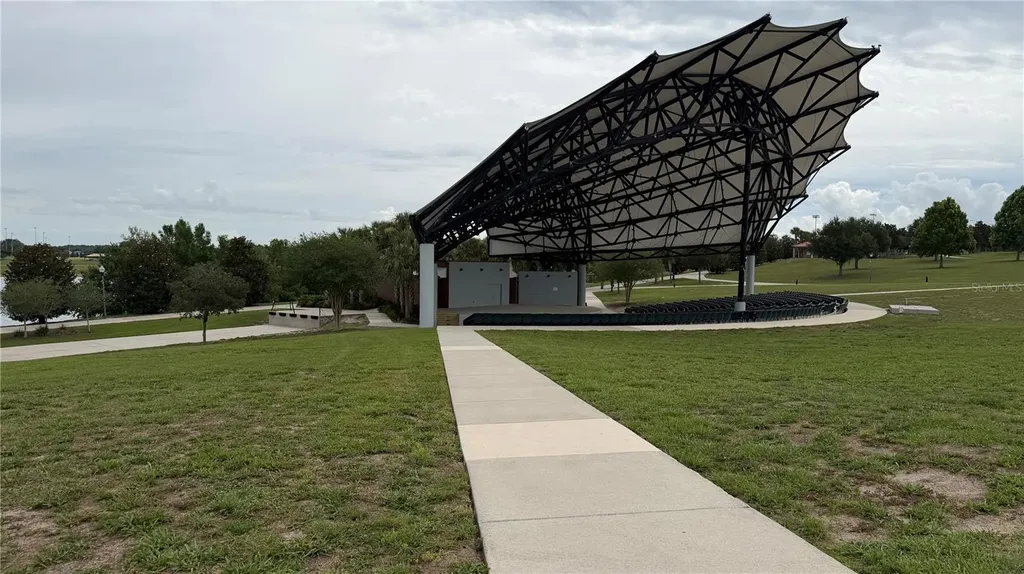 498 Wekiva Crest Drive Apopka FL 32712