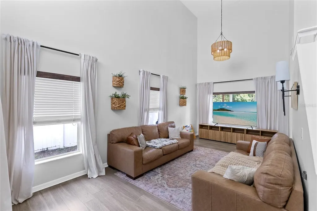 498 Wekiva Crest Drive Apopka FL 32712