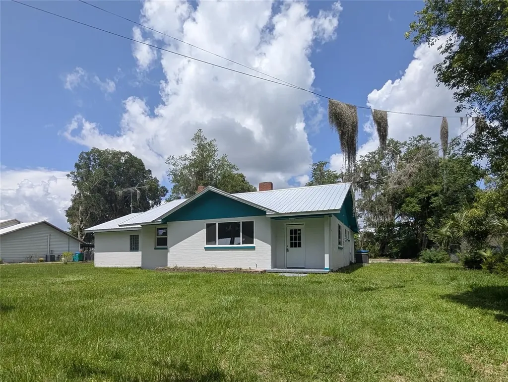 414 S Prospect Street Crescent City FL 32112