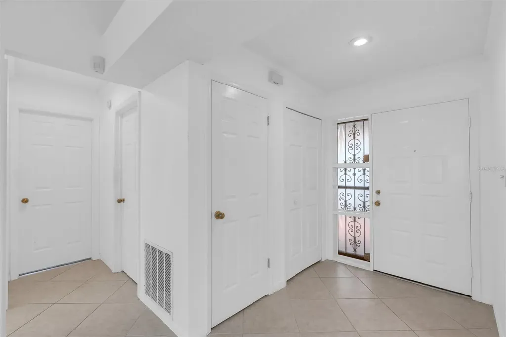 8237 Breeze Cove Lane Orlando FL 32819