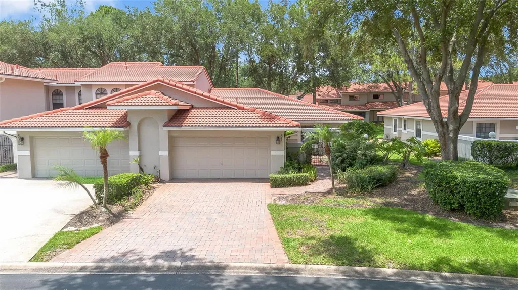 8237 Breeze Cove Lane Orlando FL 32819