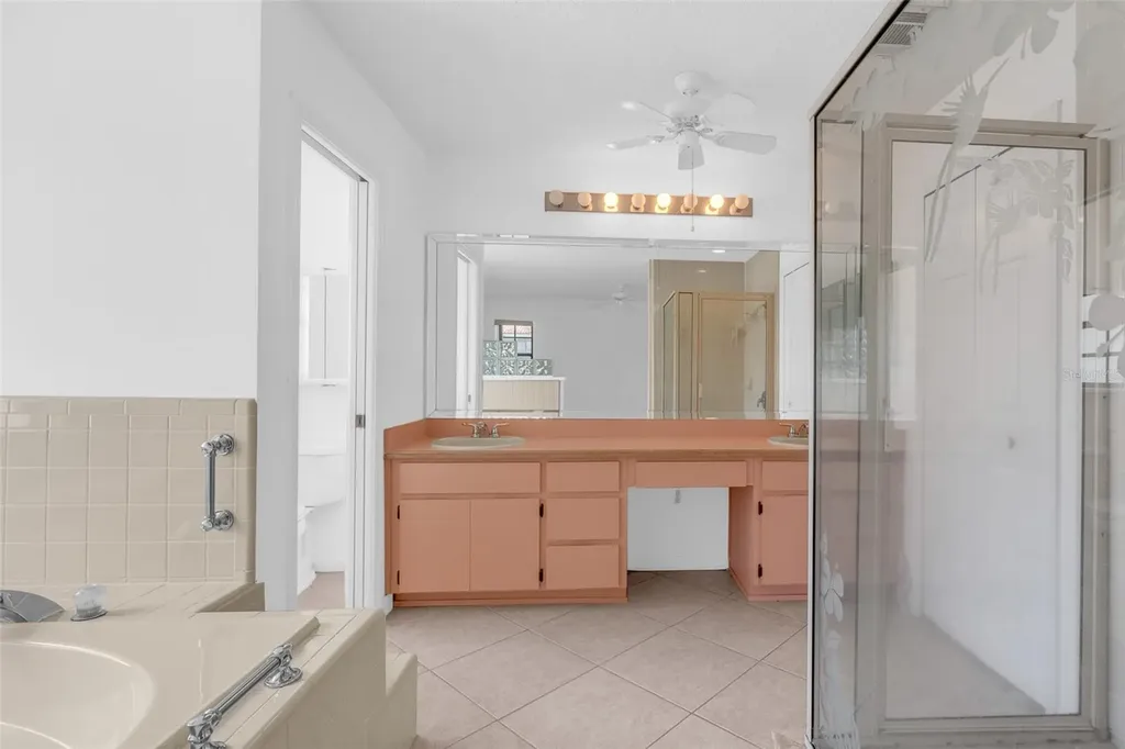 8237 Breeze Cove Lane Orlando FL 32819