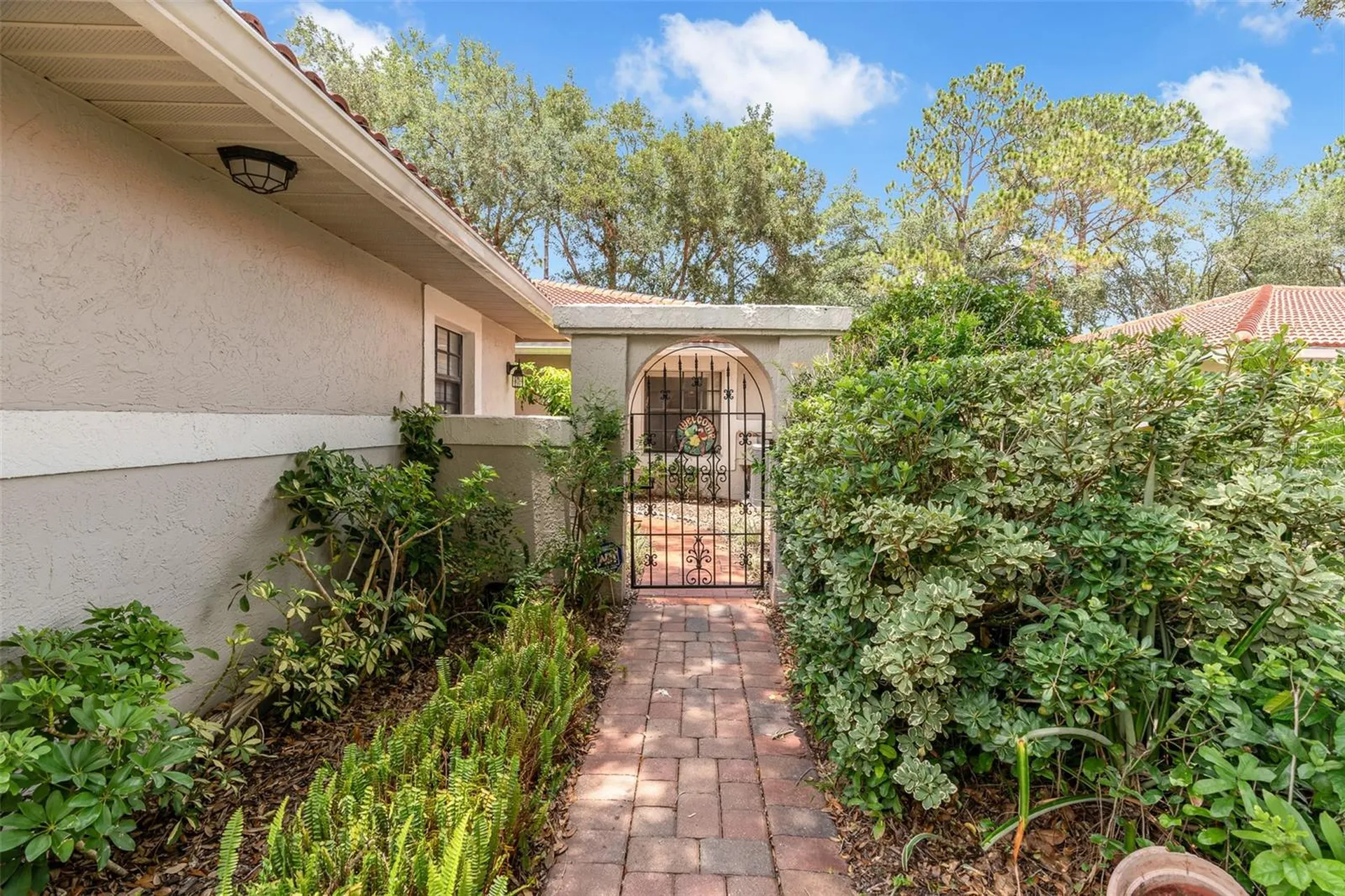 8237 Breeze Cove Lane Orlando FL 32819