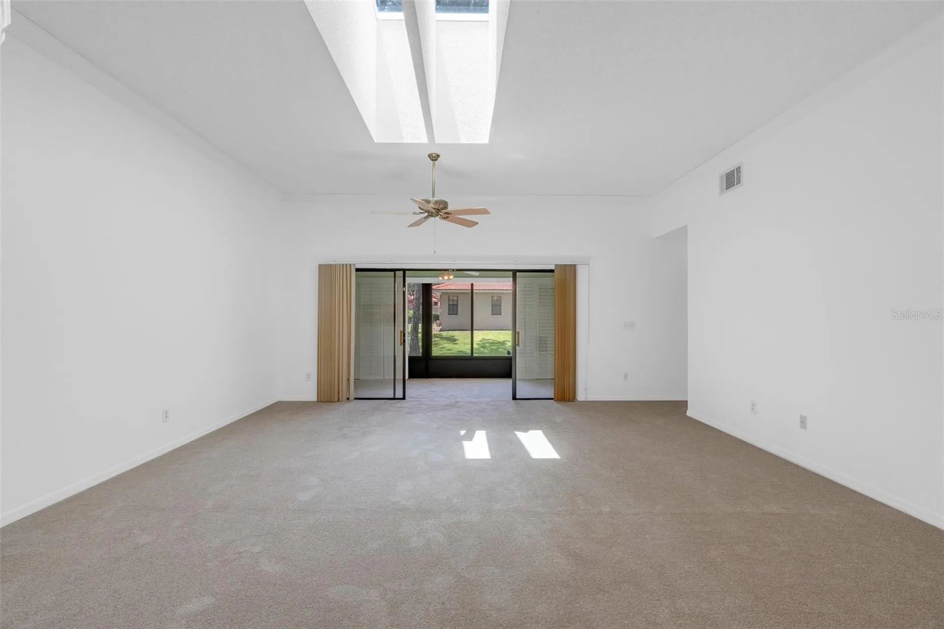 8237 Breeze Cove Lane Orlando FL 32819