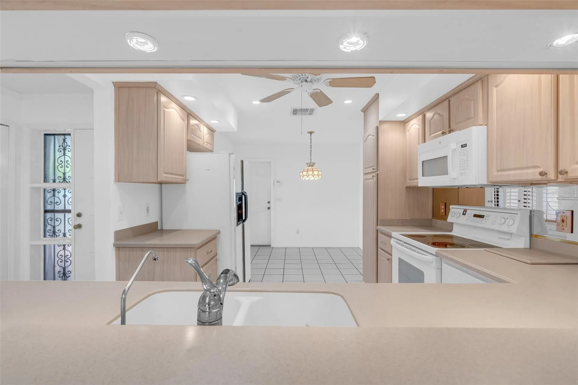 8237 Breeze Cove Lane Orlando FL 32819