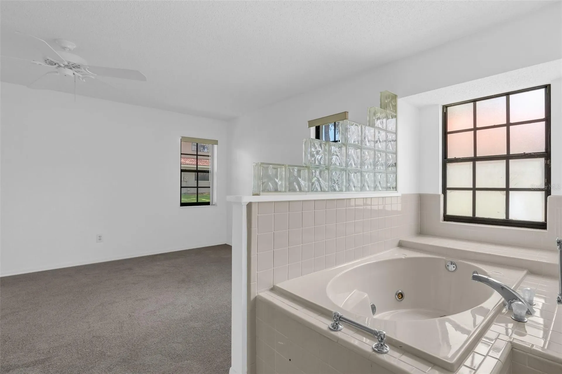 8237 Breeze Cove Lane Orlando FL 32819