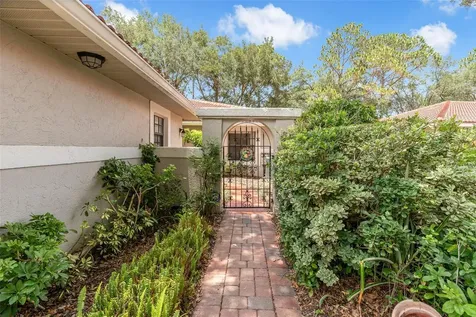 8237 Breeze Cove Lane Orlando FL 32819