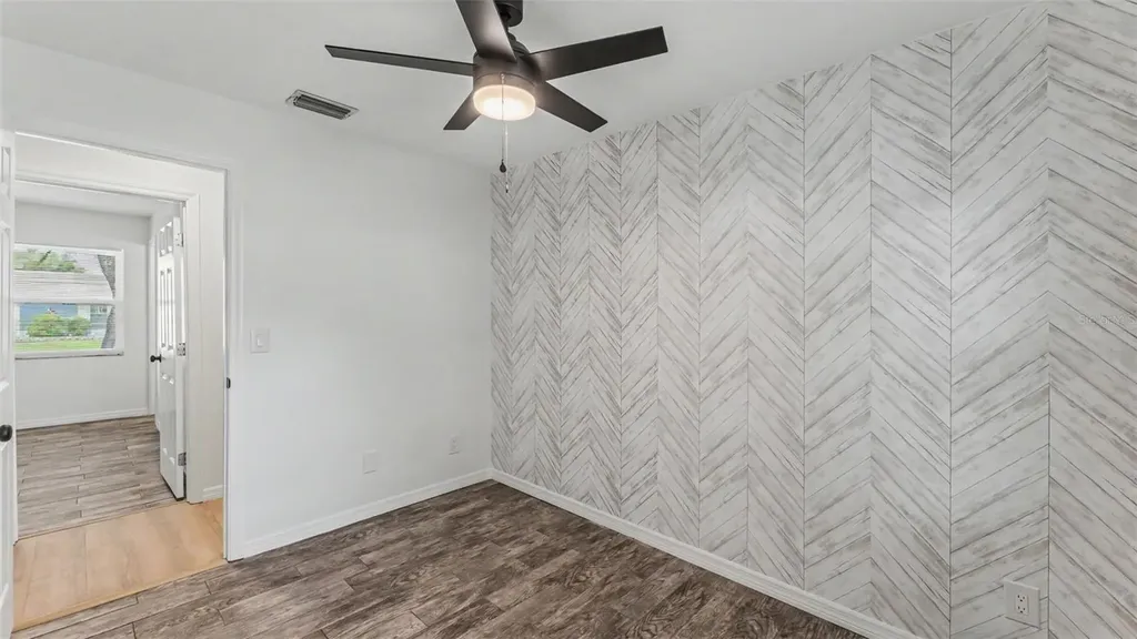1151 Oakhill Street Seffner FL 33584