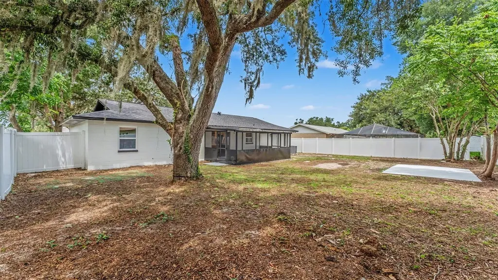 1151 Oakhill Street Seffner FL 33584
