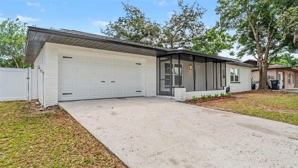 1151 Oakhill Street Seffner FL 33584