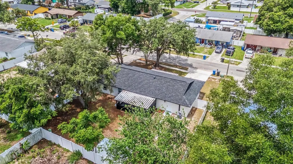 1151 Oakhill Street Seffner FL 33584