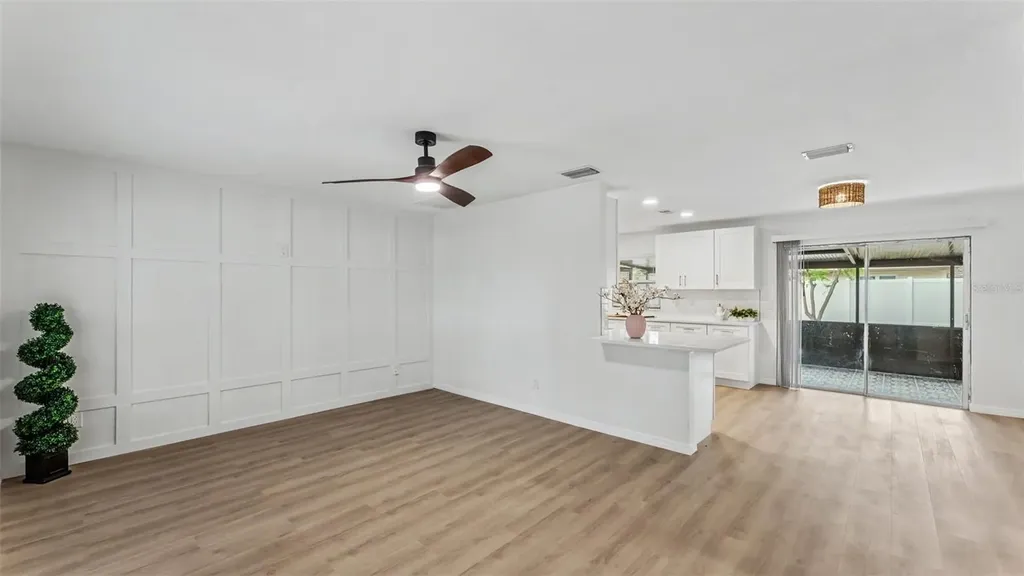 1151 Oakhill Street Seffner FL 33584