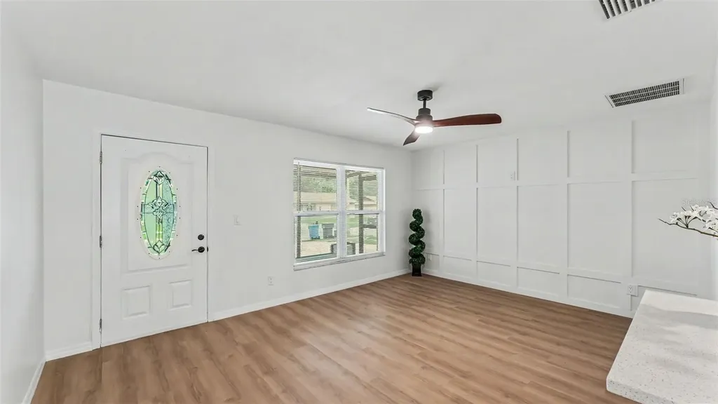 1151 Oakhill Street Seffner FL 33584