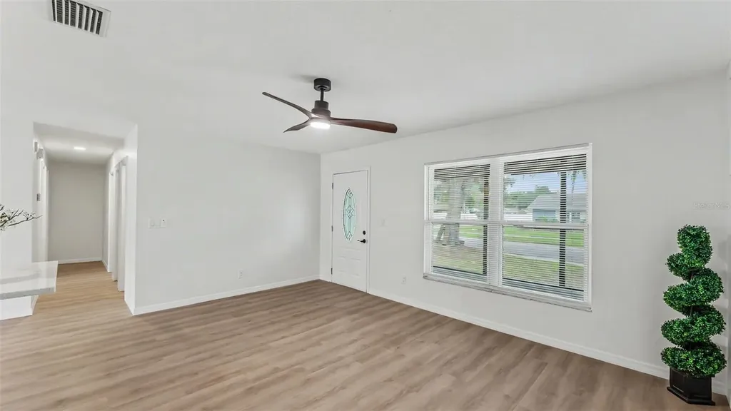 1151 Oakhill Street Seffner FL 33584