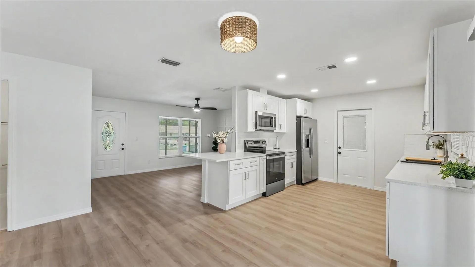 1151 Oakhill Street Seffner FL 33584