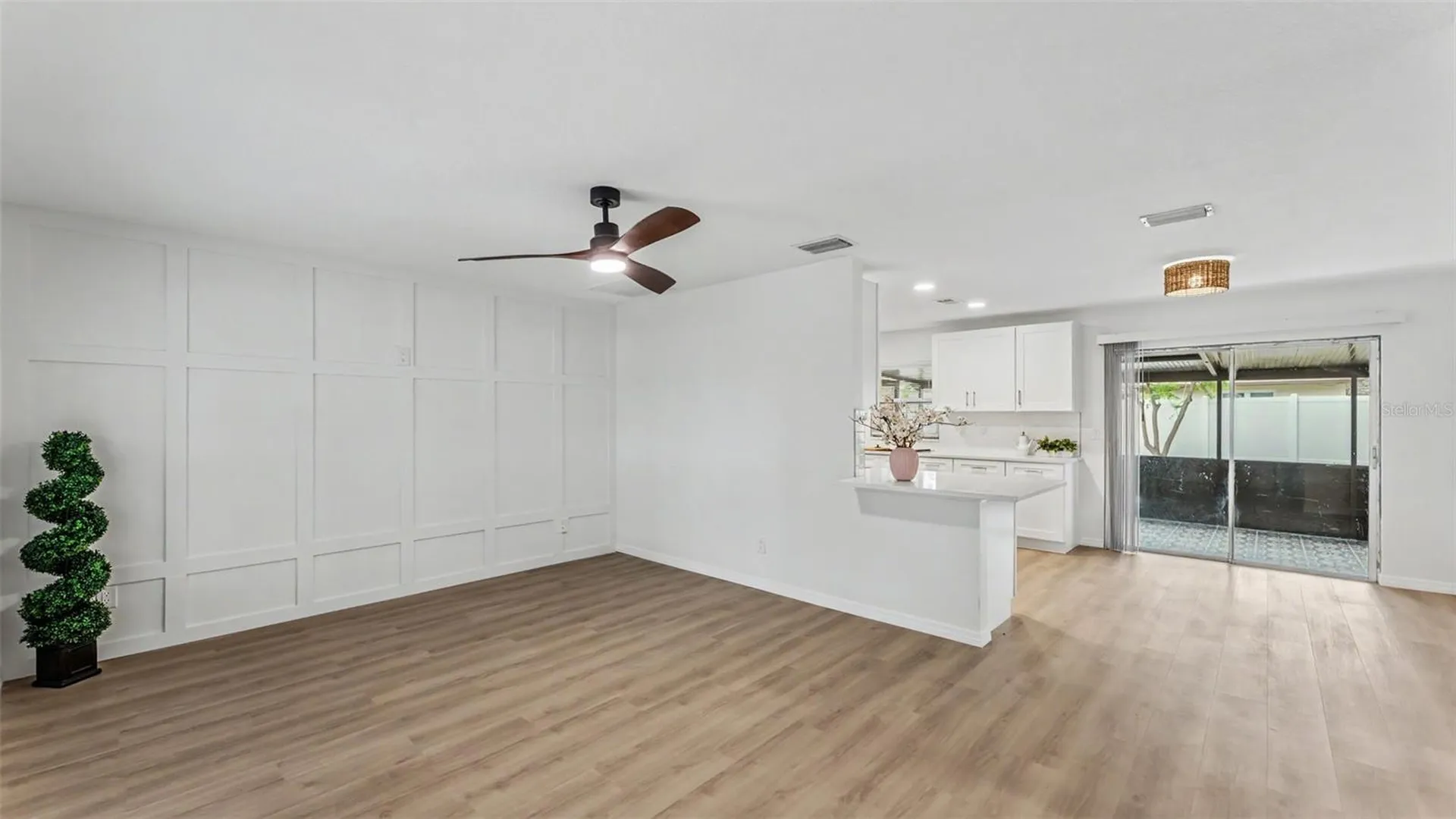 1151 Oakhill Street Seffner FL 33584