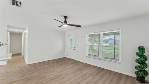 1151 Oakhill Street Seffner FL 33584
