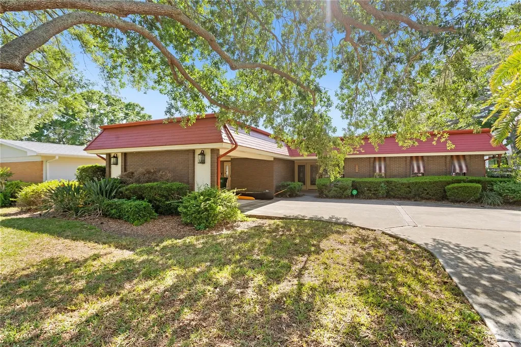 207 S Sherrill Street Tampa FL 33609
