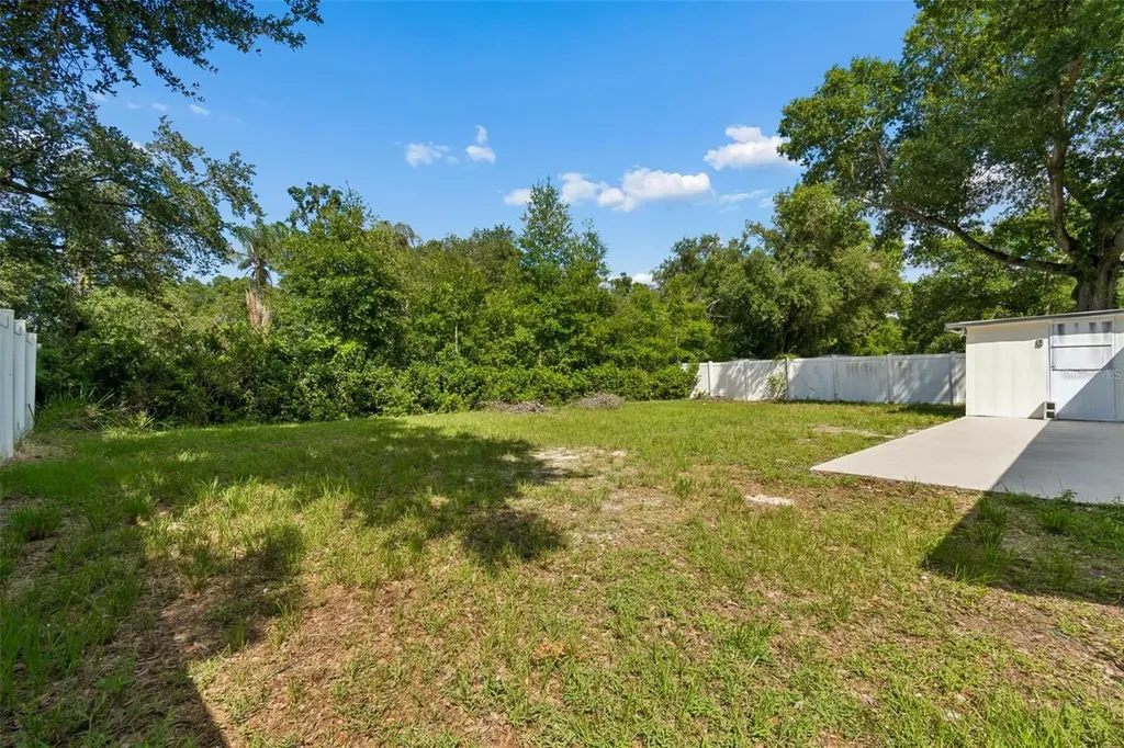 3725 Ambermist Drive Tampa FL 33619