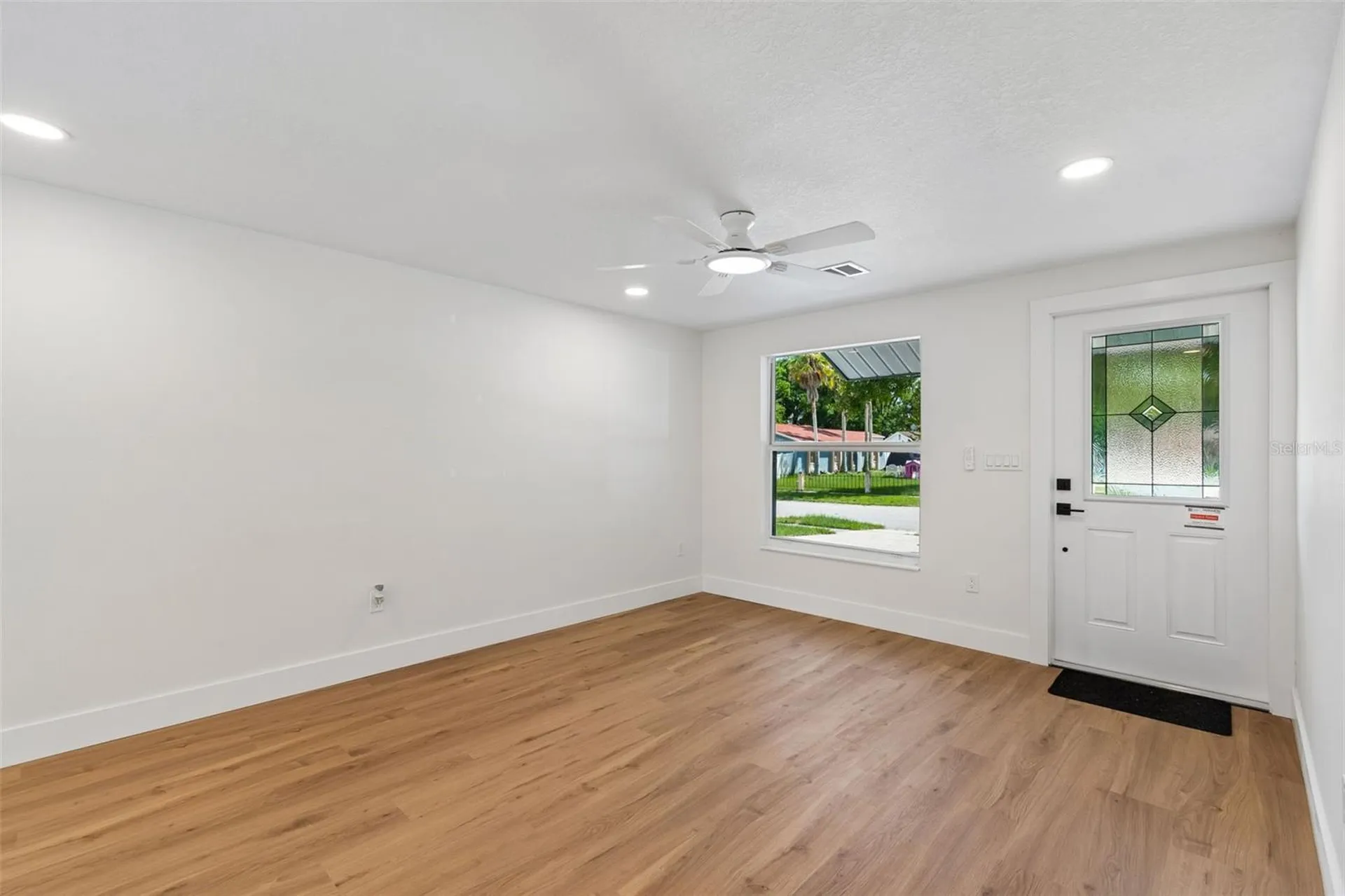 3725 Ambermist Drive Tampa FL 33619