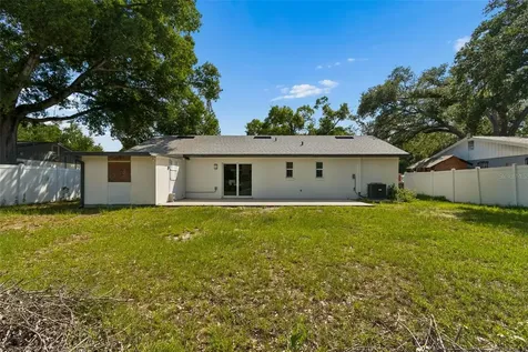 3725 Ambermist Drive Tampa FL 33619