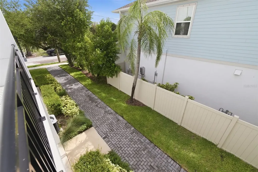 4120 W Northa Street Tampa FL 33609
