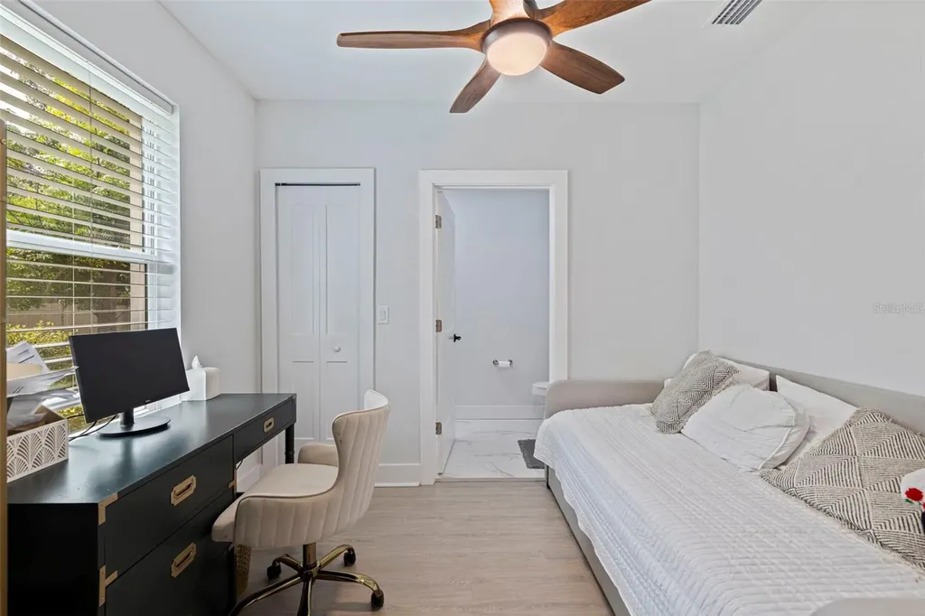 4120 W Northa Street Tampa FL 33609