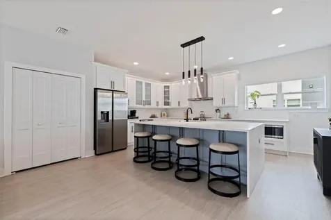 4120 W Northa Street Tampa FL 33609