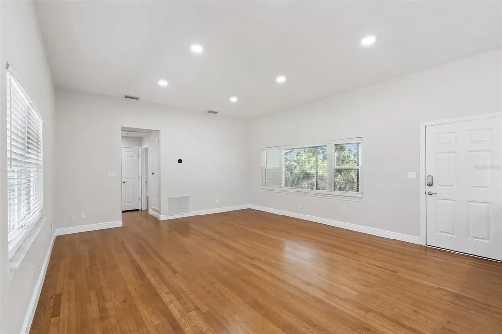 490 W Desoto Street Clermont FL 34711