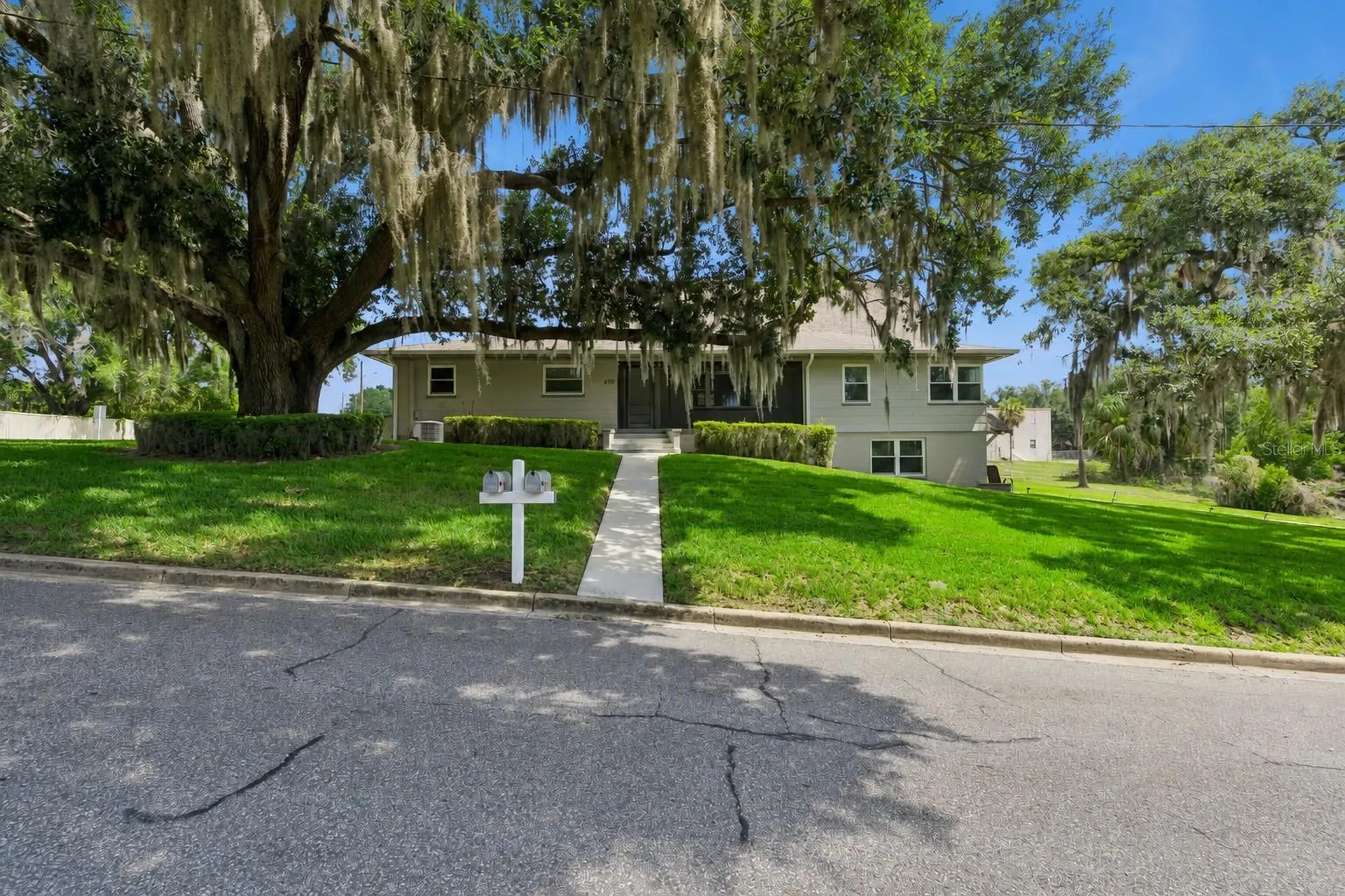 490 W Desoto Street Clermont FL 34711