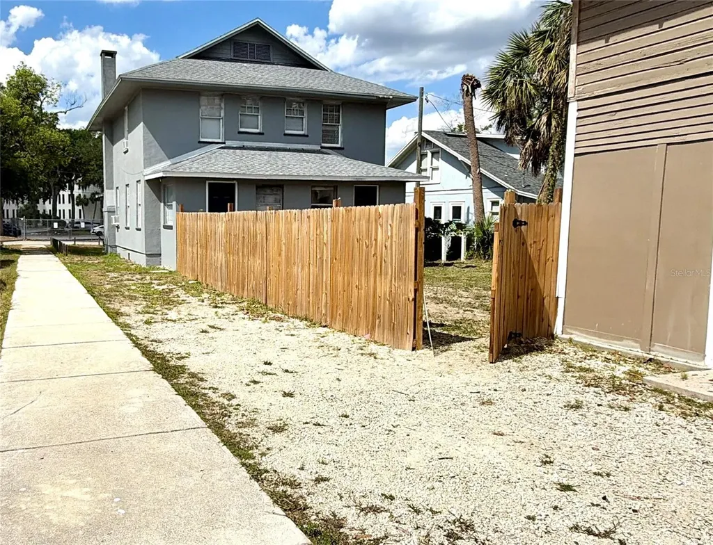 204 Avenue D NE Winter Haven FL 33881