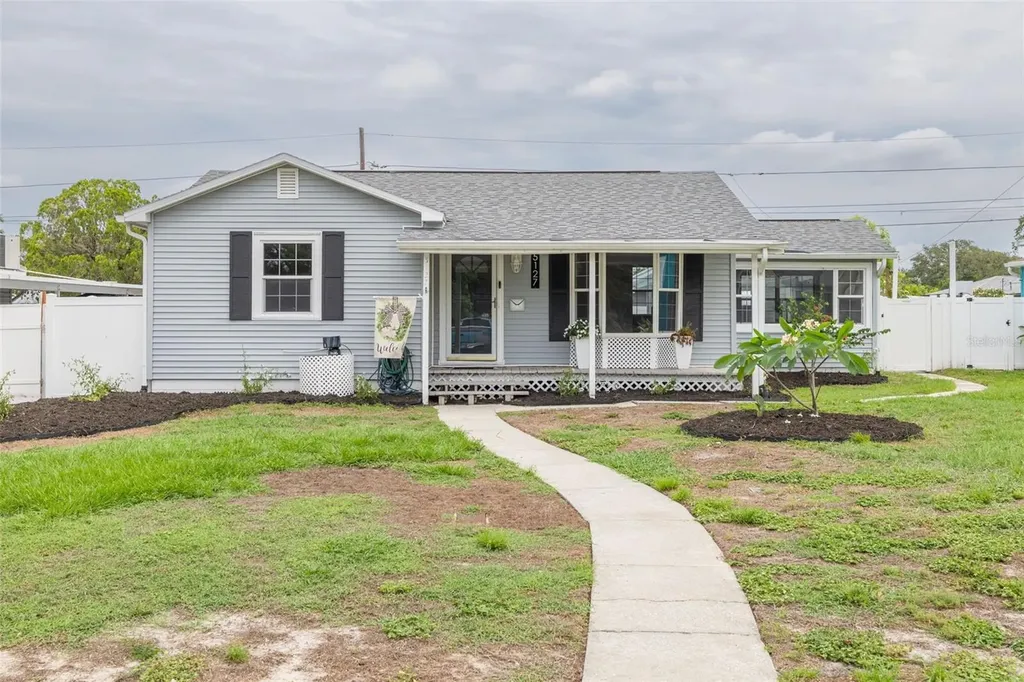5127 29th Avenue N St Petersburg FL 33710
