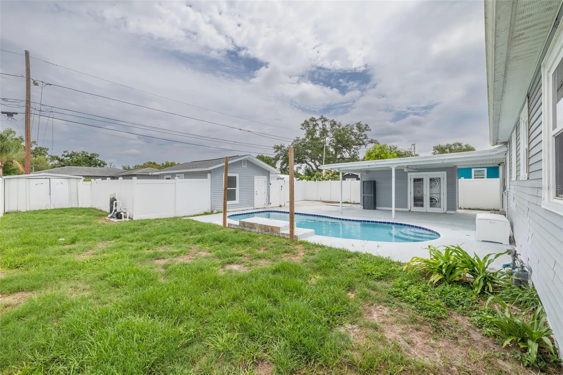 5127 29th Avenue N St Petersburg FL 33710