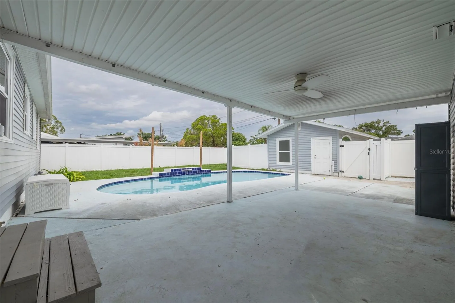 5127 29th Avenue N St Petersburg FL 33710