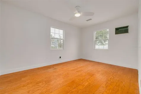 5127 29th Avenue N St Petersburg FL 33710