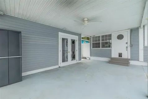 5127 29th Avenue N St Petersburg FL 33710