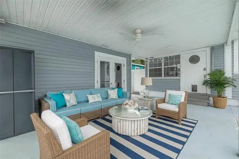 5127 29th Avenue N St Petersburg FL 33710