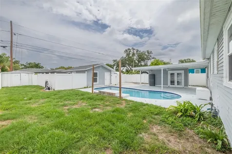 5127 29th Avenue N St Petersburg FL 33710
