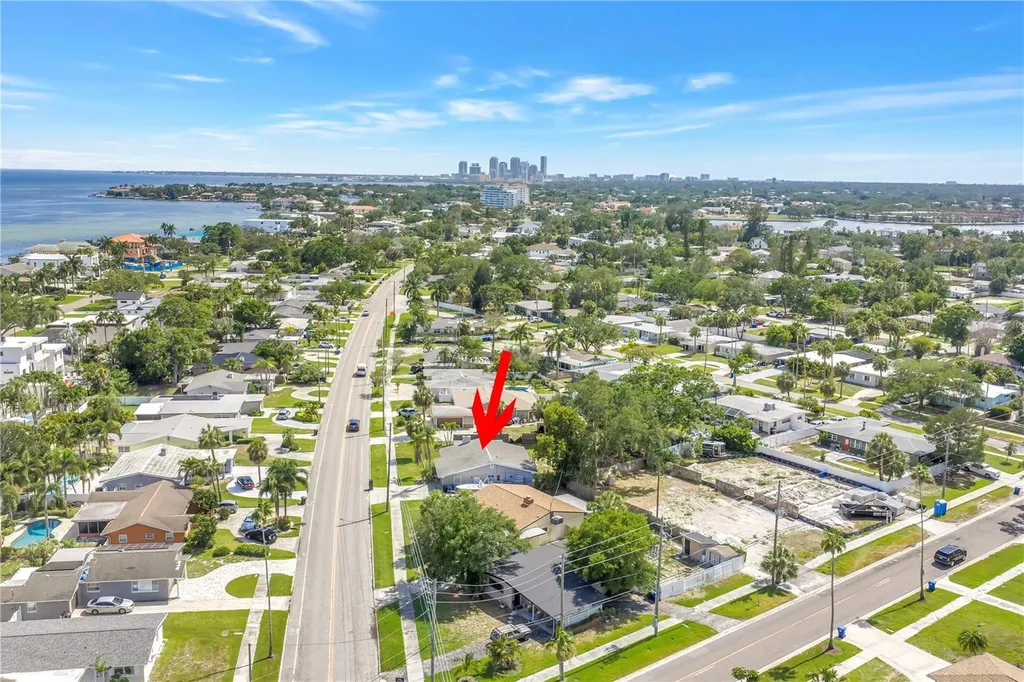 4030 Overlook Drive NE St Petersburg FL 33703