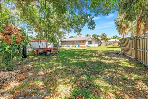 4030 Overlook Drive NE St Petersburg FL 33703