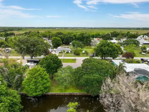 110 Edgewater Drive St Cloud FL 34769