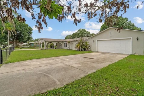 110 Edgewater Drive St Cloud FL 34769
